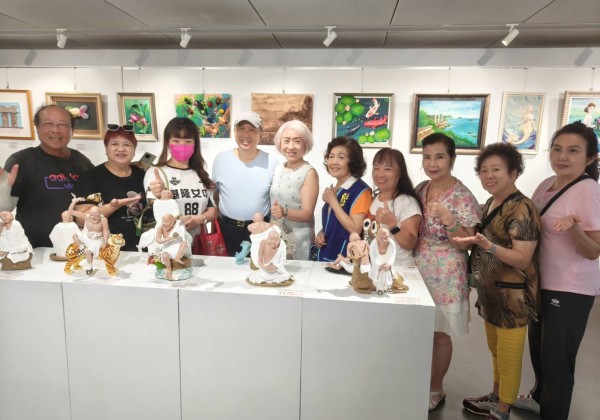 雞籠米雕藝術學會年展傳承百年中元祭文化