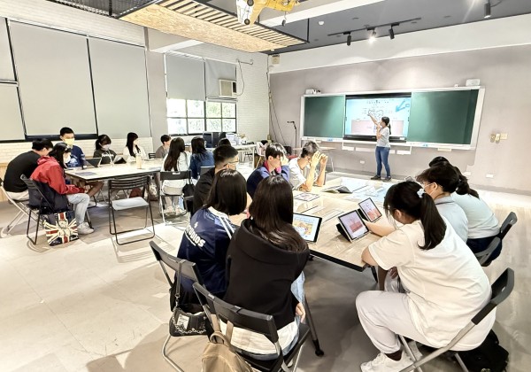 二信高中舉辦暑期AI科技融入群科學習體驗營