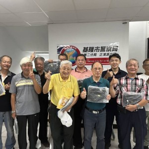 正濱警民一家  共度父親佳節