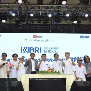 2025印尼移工文化嘉年華「印尼五月天」GiGi樂團熱唱 破萬粉絲擠爆市民廣場
