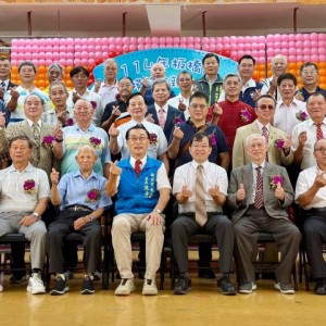 感無怨無悔奉獻   板橋表揚37位模範父親
