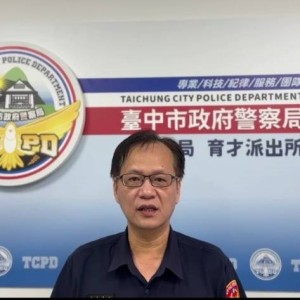 警員張宏銓發現巷內起火            隻身迅持滅火器予以撲滅
