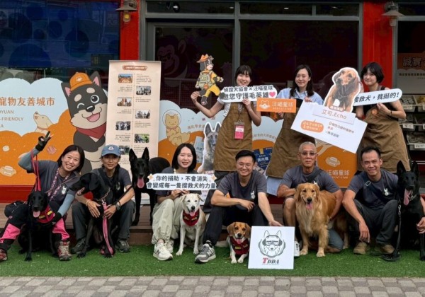 毛英雄進場看棒球！搜救犬「安心捐款行動」盼獲全民應援