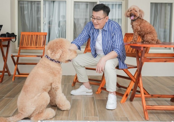 榮獲首屆全國議員動保貢獻獎  竹市議長許修睿力推「人寵共生」城市