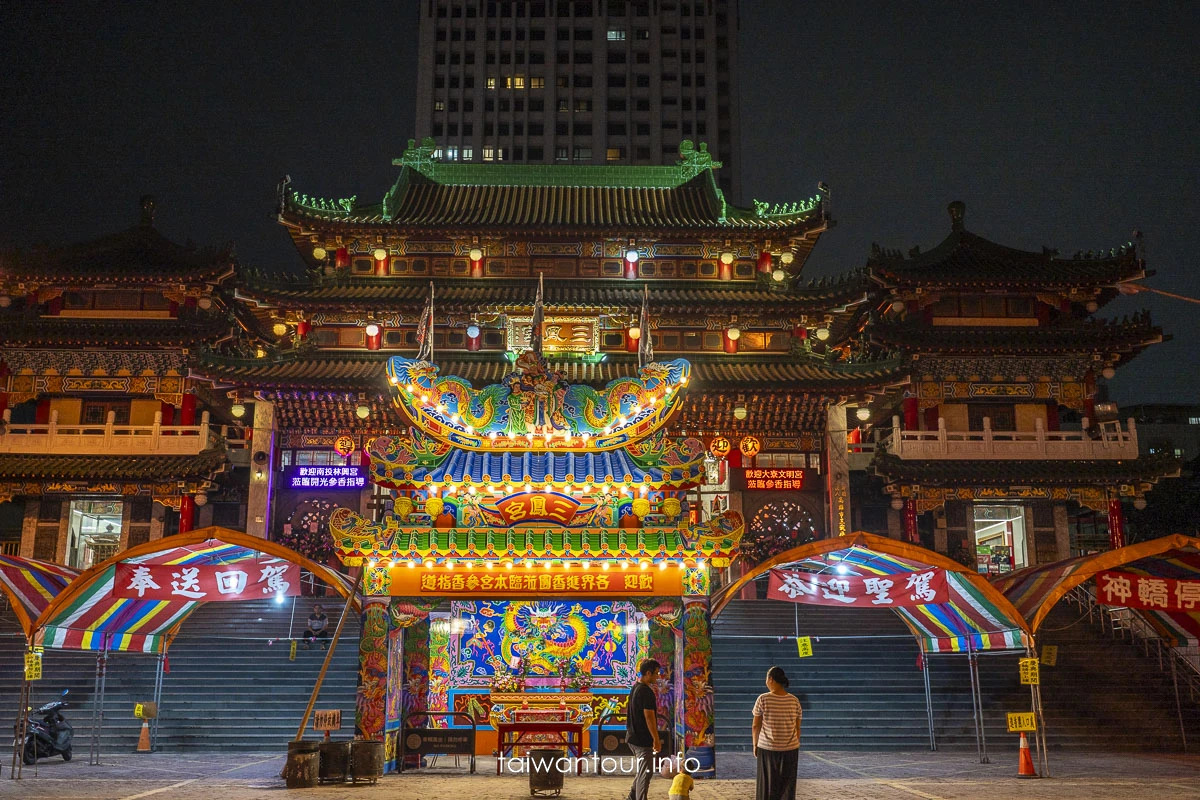 【高雄三鳳宮】高雄夜景網美景點推薦.香客大樓.交通 【高雄三鳳宮】高雄夜景網美景點推薦.香客大樓.交通