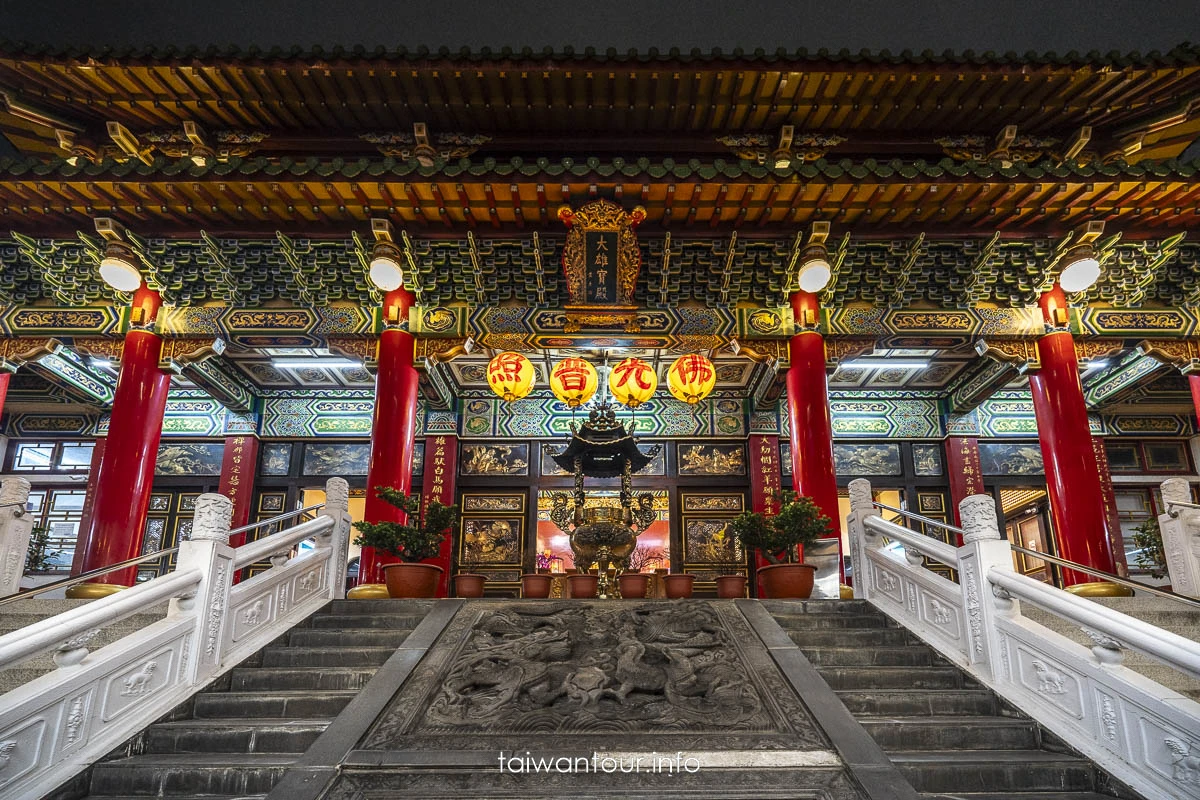 【高雄三鳳宮】高雄夜景網美景點推薦.香客大樓.交通