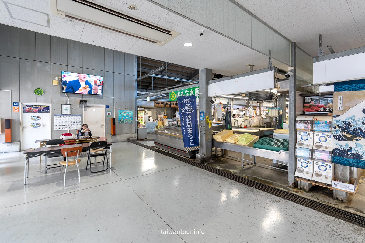 【泊港漁市場】日本沖繩那霸生魚片丼飯美食推薦 【泊港漁市場】日本沖繩那霸生魚片丼飯美食推薦