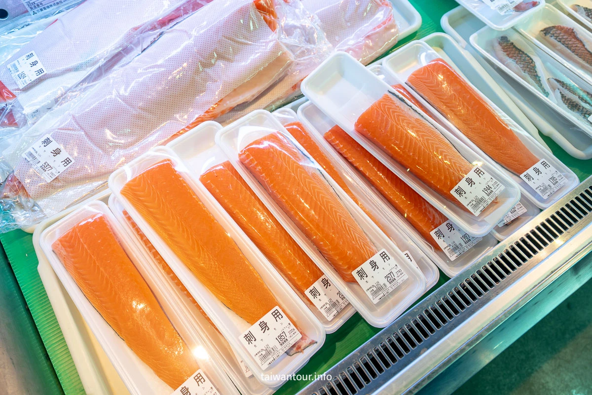 【泊港漁市場】日本沖繩那霸生魚片丼飯美食推薦 【泊港漁市場】日本沖繩那霸生魚片丼飯美食推薦