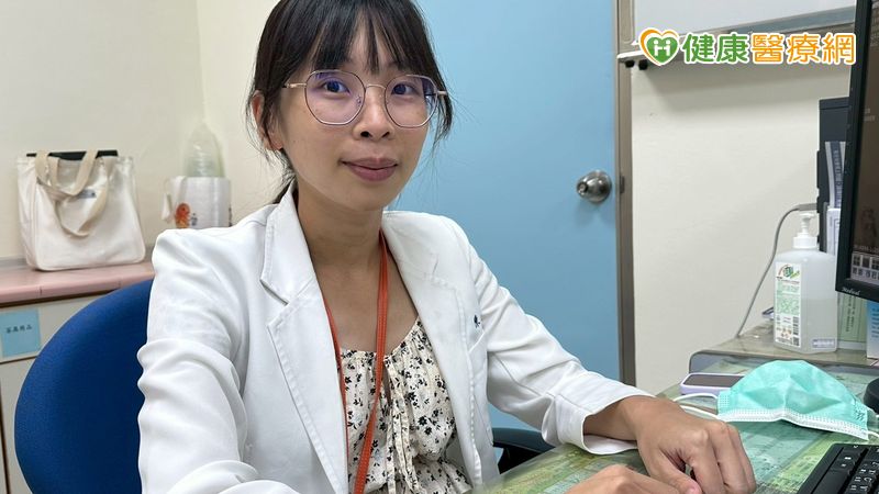 妙齡女子健檢驚見尿液潛血　醫揭「檢體採集關鍵」