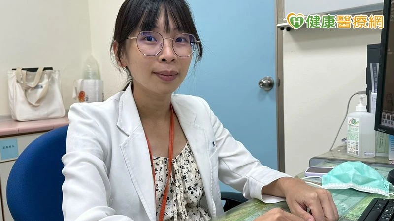 妙齡女子健檢驚見尿液潛血　醫揭「檢體採集關鍵」