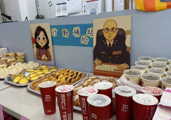 基一警執勤雞籠中元祭勤務  設置行動補給站為同仁打氣