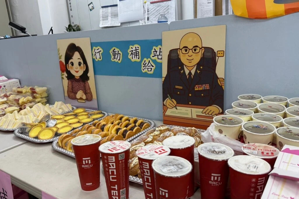 基一警執勤雞籠中元祭勤務  設置行動補給站為同仁打氣