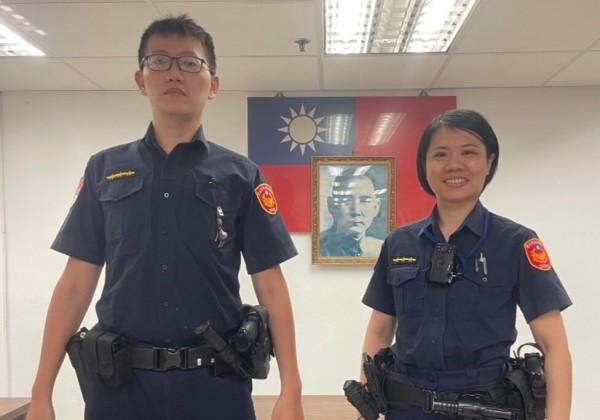 七旬老翁誤搭19站一路  流浪到淡水  捷警跨站尋人  全程護送助一家團圓