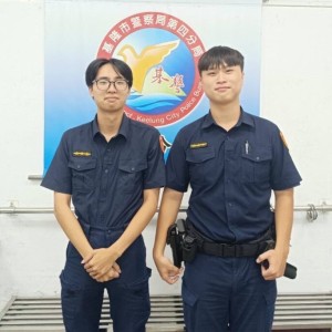 夜釣不慎失足跌落堤防  警消黑夜急救援