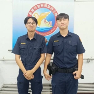 夜釣不慎失足跌落堤防  警消黑夜急救援