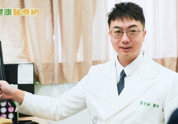 65歲婦人背痛2年竟是骨質疏鬆！　醫教「這樣做」防骨本流失