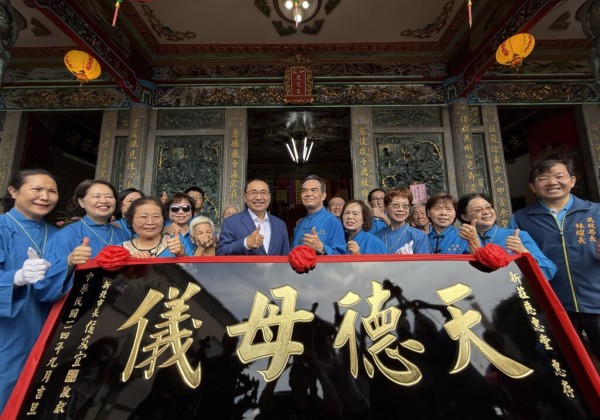 恭祝瑤池金母聖誕千秋 侯友宜赴新莊參拜 祈求百姓安居樂業