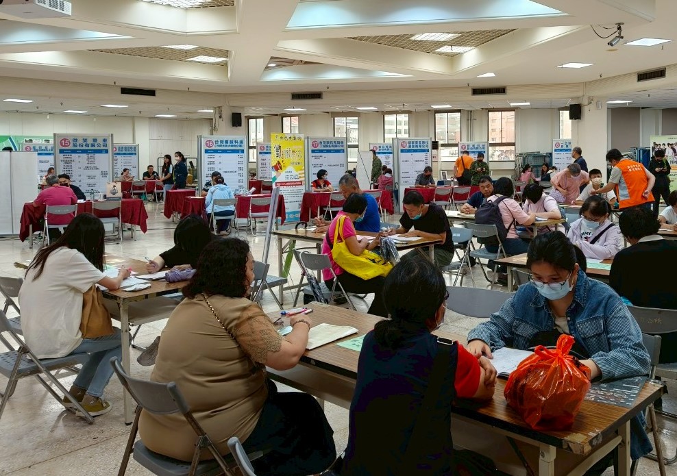 板橋崑崙地區現場徵才 板橋崑崙地區現場徵才