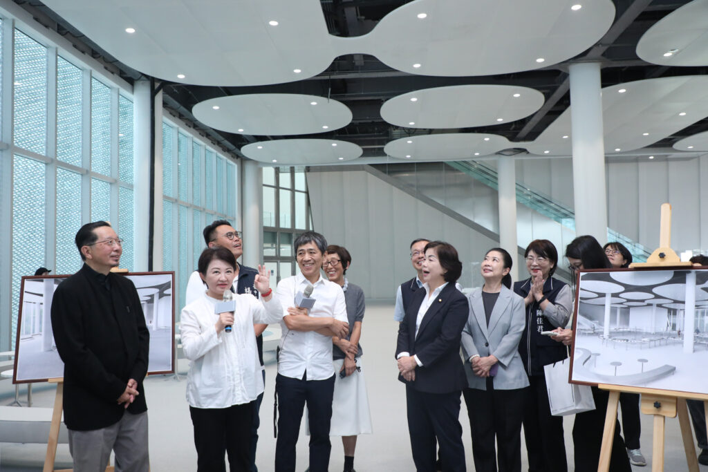 台中綠美圖開館倒數   盧秀燕攜建築師搶先開箱