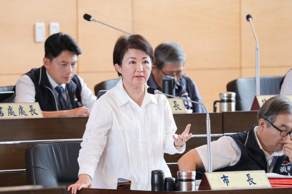 「普發5萬元」爭議   盧秀燕：衝擊各項建設預算須慎思