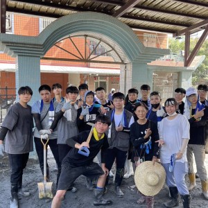 二信高中電三孝自發連假赴花蓮光復擔任志工體驗生命教育