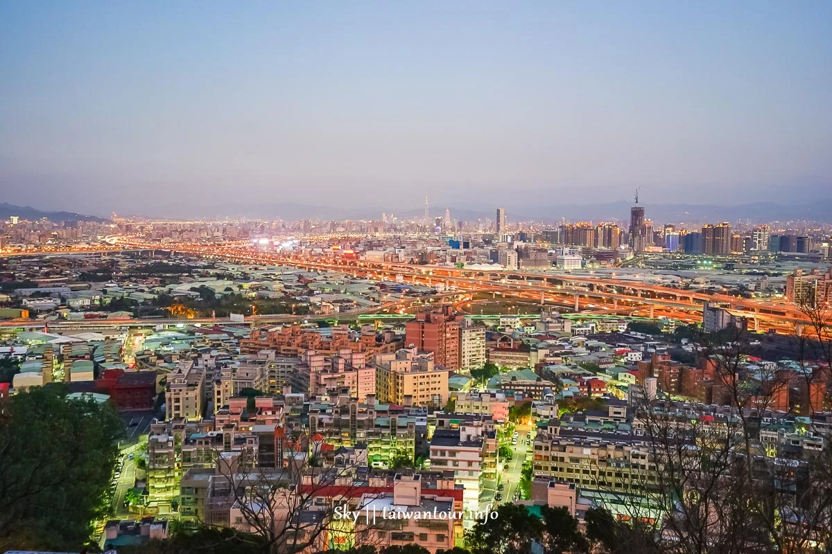 【水碓觀景公園】五股櫻花秘境百萬夜景觀景台.私房景點.公車