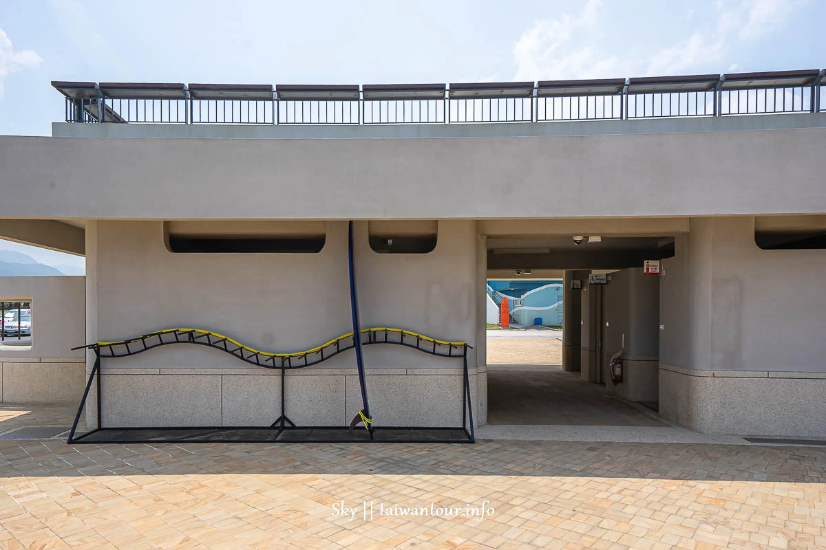 【中角灣國際衝浪基地】新北金山景點交通.地址.餐廳推薦 【中角灣國際衝浪基地】新北金山景點交通.地址.餐廳推薦