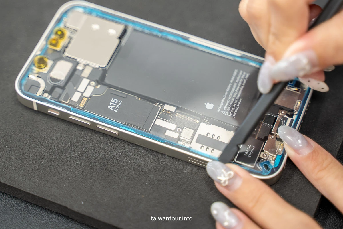 【台南iPhone維修/換電池推薦】 保衛站-東區仁和店 原廠電池預約享優惠 保固長達12個月 使用原廠零件(iPhone/Macbook/iPad維修)