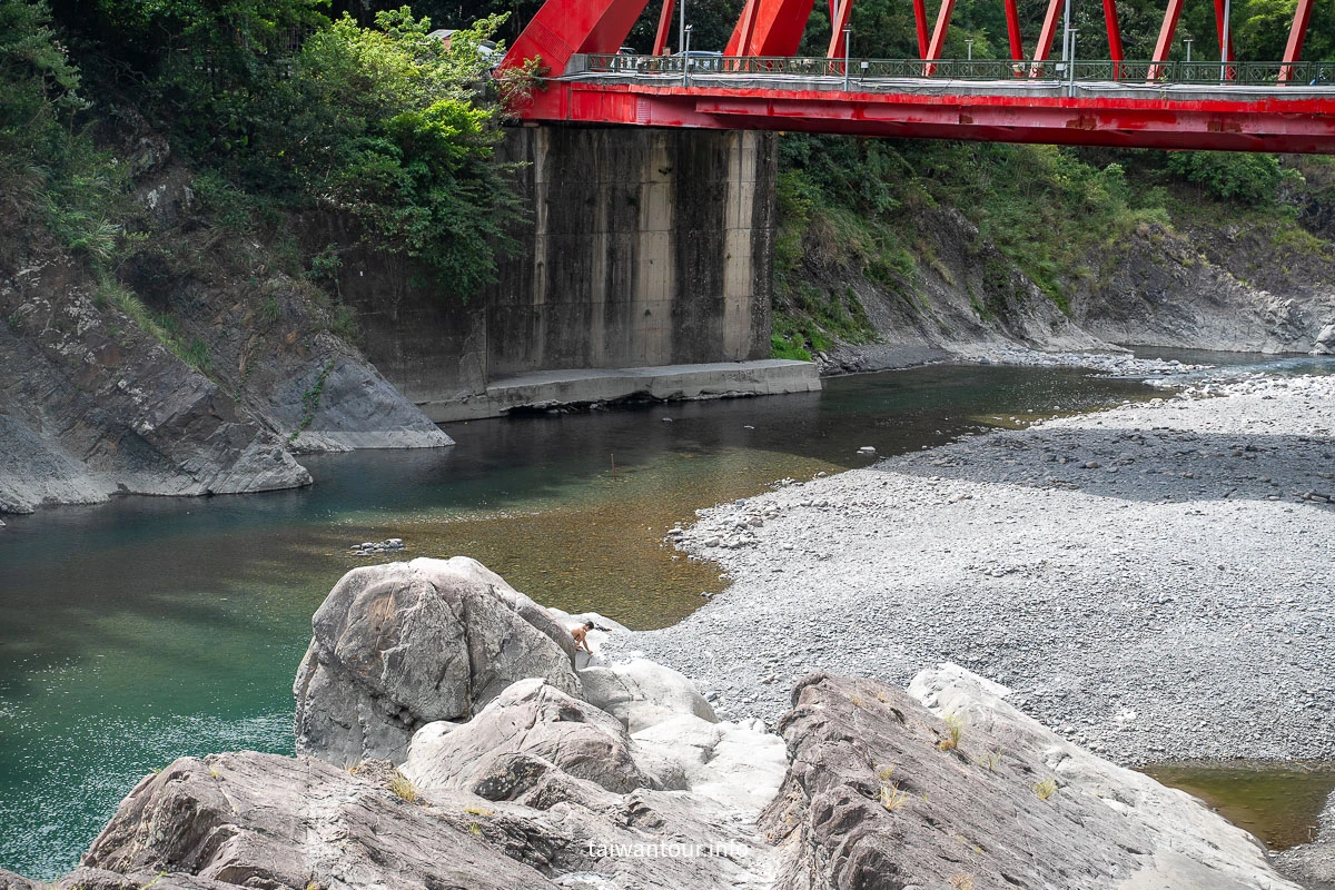 【紅河谷越嶺古道(烏來段)】新北親子步道.玩水景點 【紅河谷越嶺古道(烏來段)】新北親子步道.玩水景點