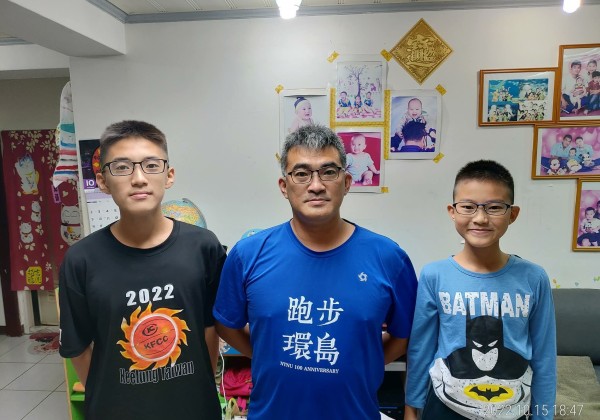 武崙國中李春裕老師用心愛孩子 「愛與榜樣」成為遺傳學