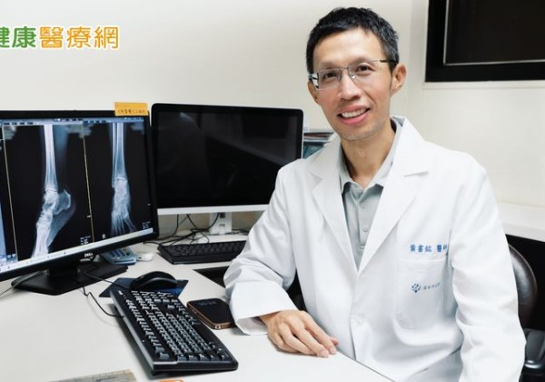 5旬婦為健身天天健走反害「足底筋膜炎」發作 震波治療助重拾步伐 5旬婦為健身天天健走反害「足底筋膜炎」發作 震波治療助重拾步伐