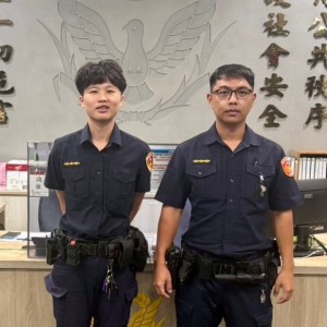 失智老翁騎車外出迷航  士林警貼心護送返家