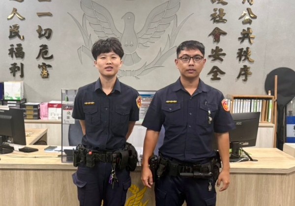 失智老翁騎車外出迷航  士林警貼心護送返家