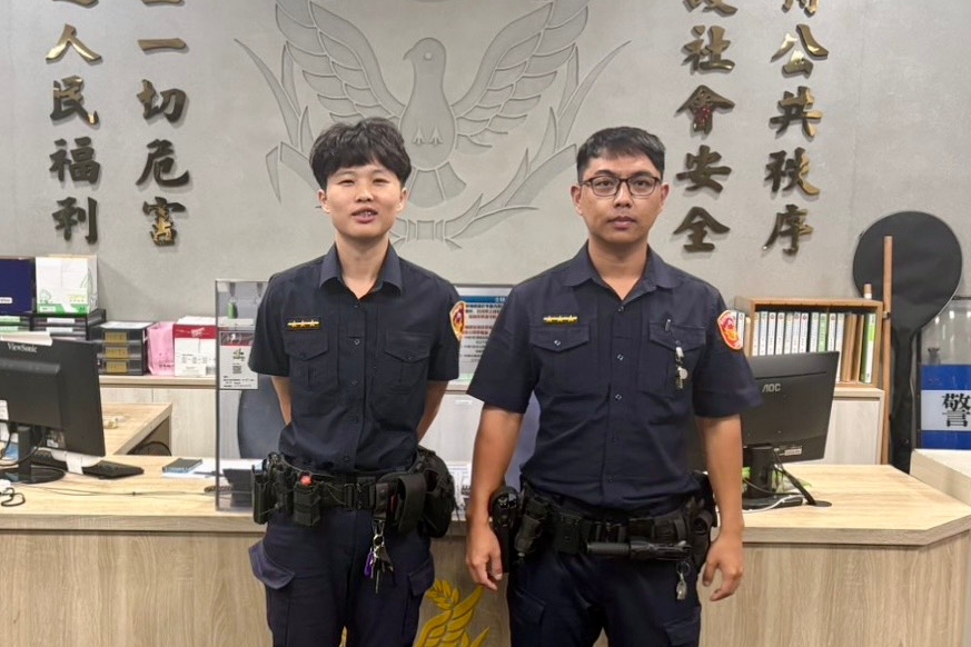 失智老翁騎車外出迷航  士林警貼心護送返家