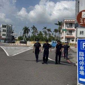 玉井警持續推動  清道專案  迎接雙連假  讓交通更順暢  行人更安全