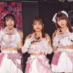 出道滿月即登上海外舞台！日本新生代偶像團體SORRY.IDOL（すみません。）首登台街頭零距離親自發放宣傳海報