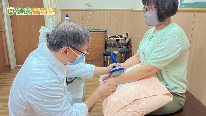 宮廟會計數錢數到「媽媽手」 體外震波幫助擺脫疼痛 宮廟會計數錢數到「媽媽手」 體外震波幫助擺脫疼痛