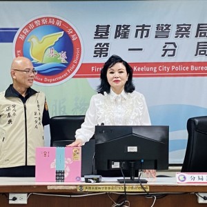 基隆警友會中秋送月餅  暖心慰問警察執勤辛勞