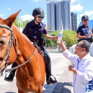 新北騎警再登國慶舞台 侯友宜:展現城市榮耀與警察精神 新北騎警再登國慶舞台 侯友宜:展現城市榮耀與警察精神