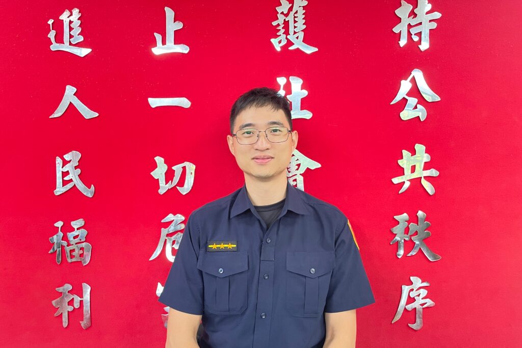暖心 聽障老翁迷途快車道 內湖警即刻護送返家 暖心 聽障老翁迷途快車道 內湖警即刻護送返家