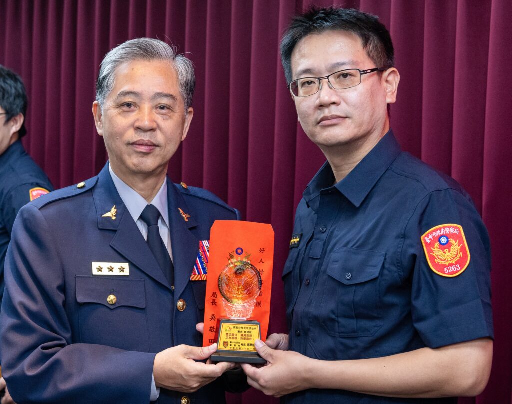 曾建維英勇逮捕性侵犯           吳敬田表揚直稱好樣的