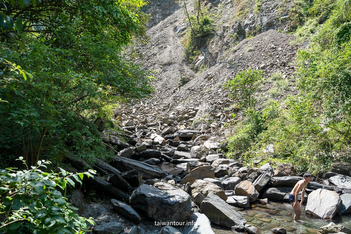 【新寮瀑布】宜蘭冬山鄉親子玩水步道秘境推薦景點