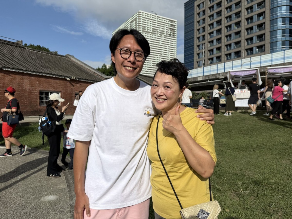 英文金曲、懷舊旋律響「港節」 Beyond前團員劉志遠、金曲歌王謝宇威、金鐘得主柯大堡王牌演出震撼登場! 英文金曲、懷舊旋律響「港節」 Beyond前團員劉志遠、金曲歌王謝宇威、金鐘得主柯大堡王牌演出震撼登場!