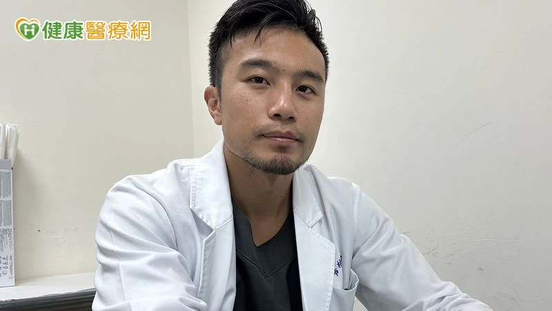 久坐久站族注意！嚴重靜脈曲張恐致潰瘍　及早治療助恢復步行