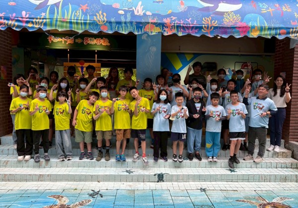 安樂國小赴明德國中體驗迷你鞋製作 傳承製鞋產業精神