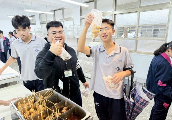 二信高中餐廳打造用餐幸福感學生大讚「下午的小確幸！」