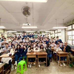 二信高中電機科儀表電子乙級「術科」檢定通過率95%表現亮眼