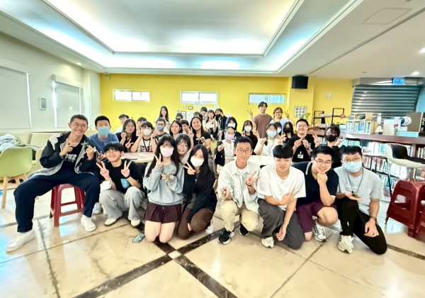 二信高中「有愛關懷」生命課程體驗營啟動小太陽精神