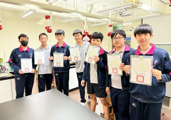 二信高中新北區數理及資訊學科能力競賽成績亮眼