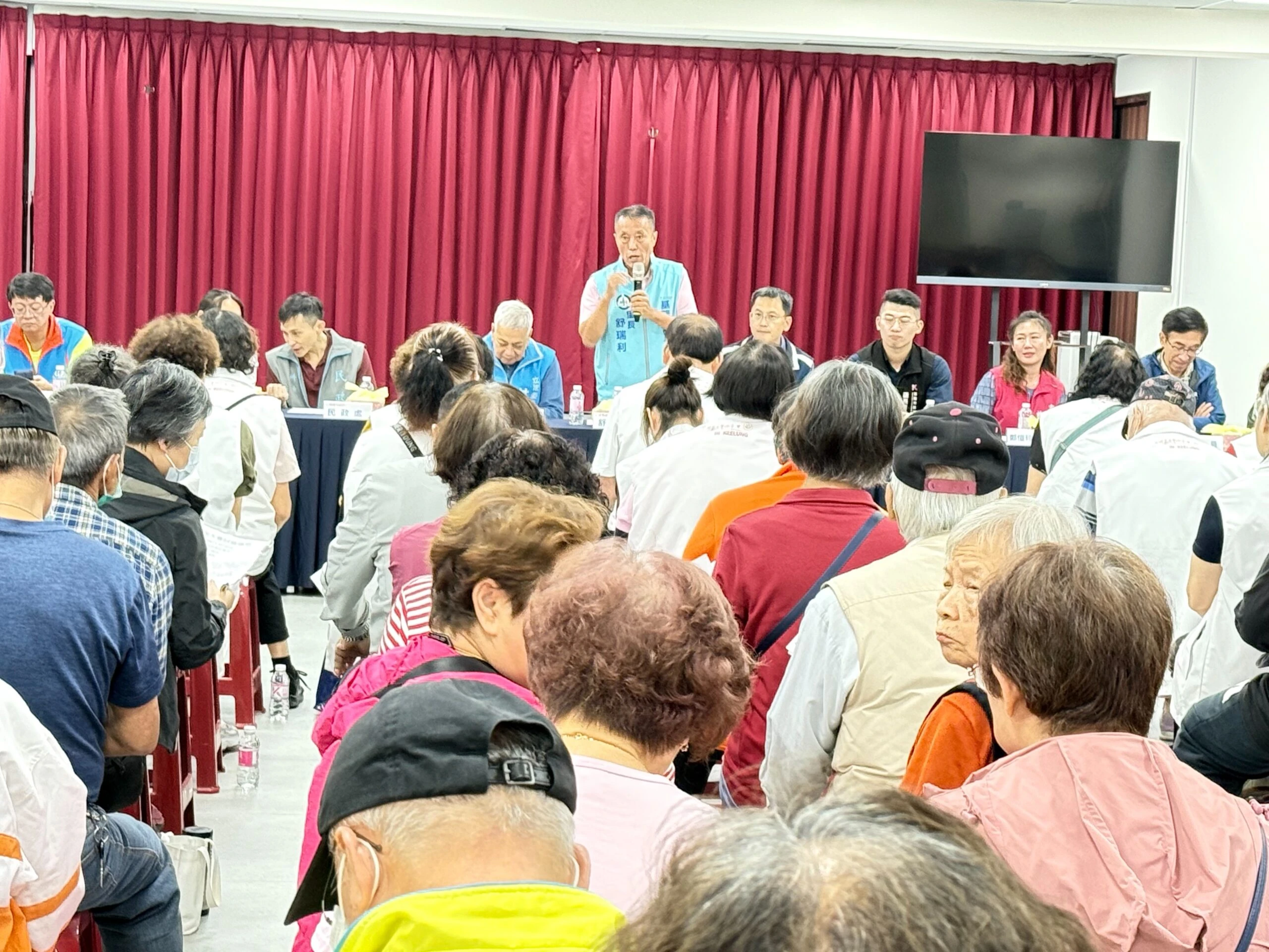 五福里召開里民大會共同爭取社區停車場 提升居住安全及品質